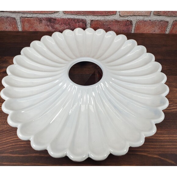 Exquisite White Porcelain Flower Petal Crudités Platter – Elegant Entertaining - Picture 8 of 9